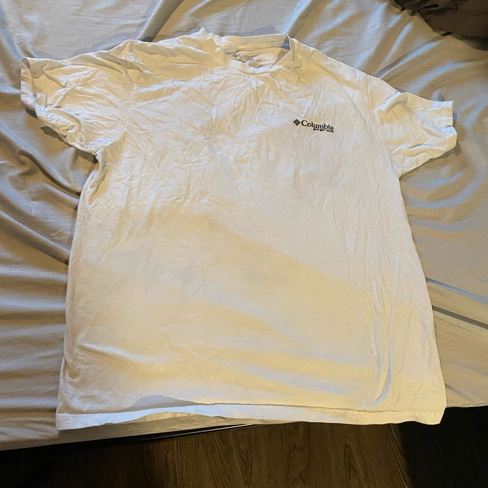 Columbia T shirt